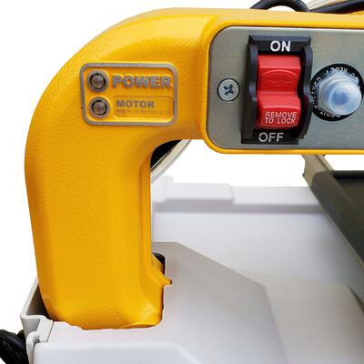 Built-in LED indicators alert customer to status of saw.